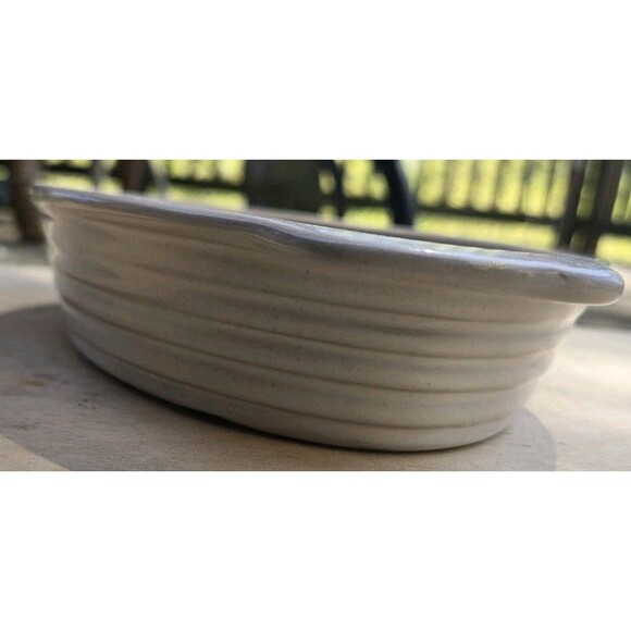 Pampered Chef New Traditions Small Vanilla Stoneware 9.5" Oval Baker Baking Dish - Picture 8 of 10